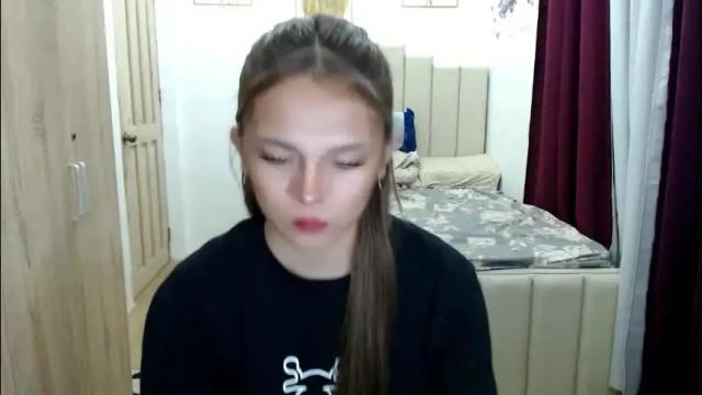 Image 4 of shawntel_cutiee Stream on Chaturbate on 1 month ago