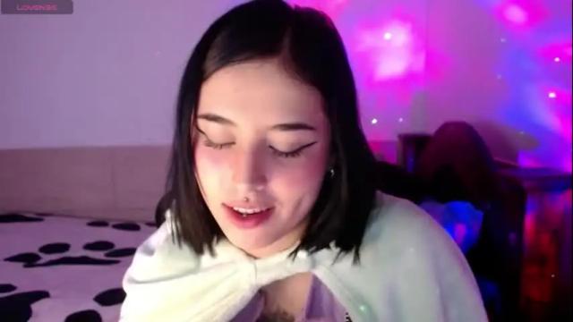 Image 8 of shayla_bbs Stream on Chaturbate on 1 month ago