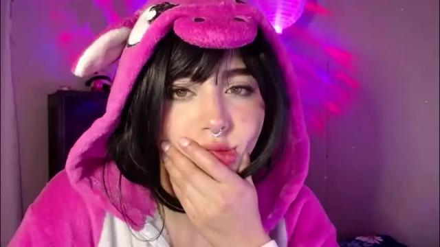 Image 12 of shayla_bbs Stream on Chaturbate on 9 days ago