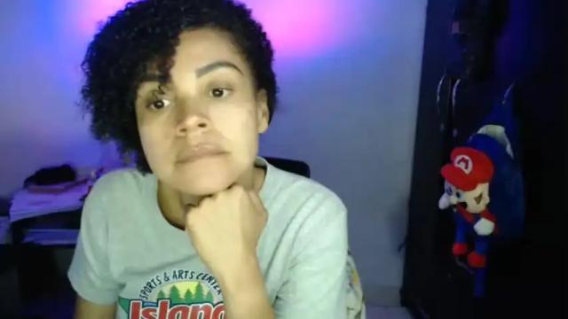 Image 4 of shayna_cute Stream on Chaturbate on 13 months ago
