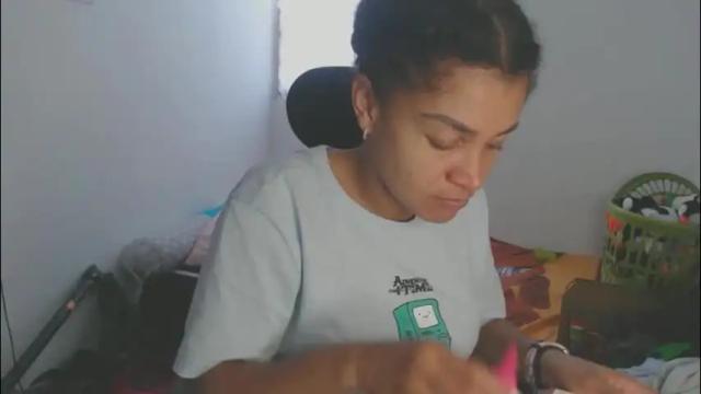 Image 3 of shayna_cute Stream on Chaturbate on 22 days ago