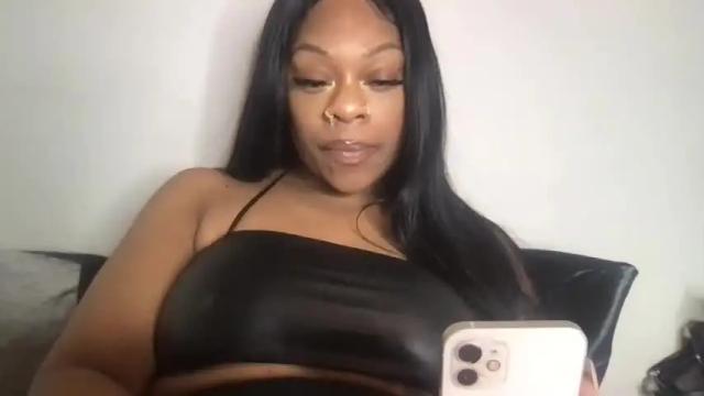 Image 2 of she_is_everything Stream on Chaturbate on 15 months ago