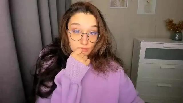 Image 2 of shebaa13 Stream on Chaturbate on 15 months ago