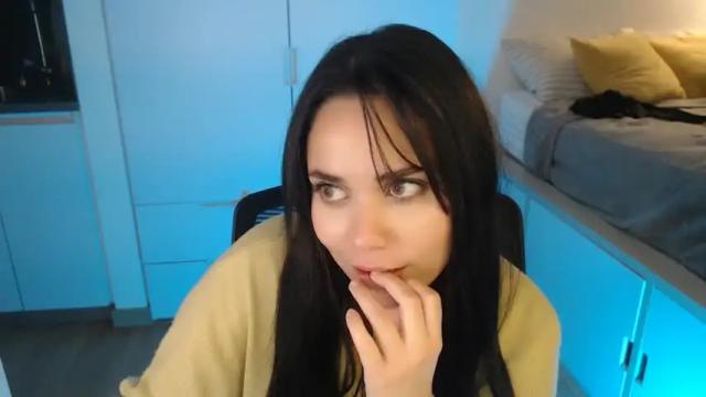 Image 8 of shedoesntmind Stream on Chaturbate on 22 months ago