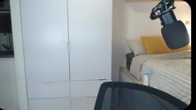 Image 11 of shedoesntmind Stream on Chaturbate on 21 months ago