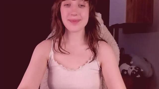 Image 8 of sheeny_shy Stream on Chaturbate on 16 months ago