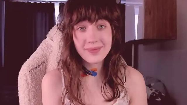 Image 6 of sheeny_shy Stream on Chaturbate on 15 months ago