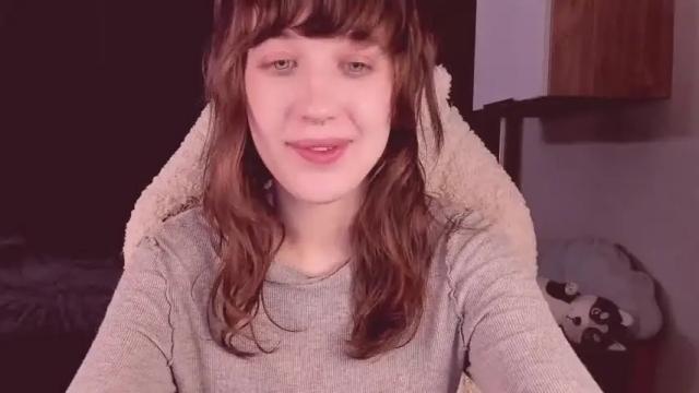 Image 2 of sheeny_shy Stream on Chaturbate on 15 months ago