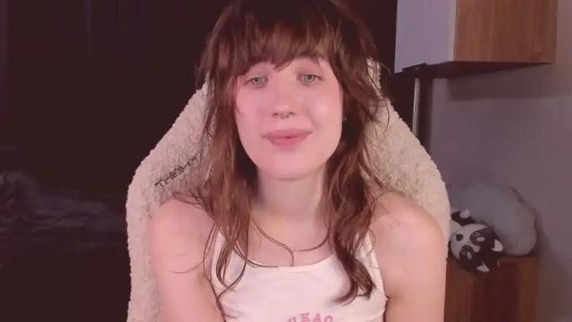 Image 8 of sheeny_shy Stream on Chaturbate on 15 months ago