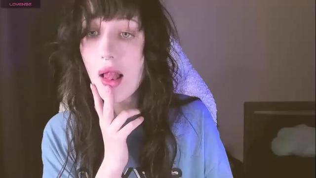 Image 3 of sheeny_shy Stream on Chaturbate on 1 month ago