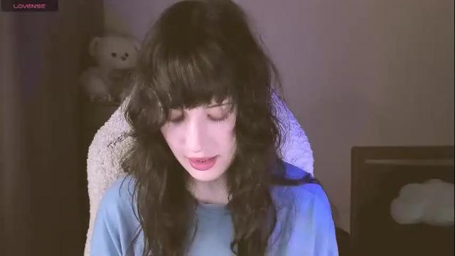 Image 4 of sheeny_shy Stream on Chaturbate on 1 month ago