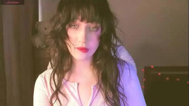 Image 3 of sheeny_shy Stream on Chaturbate on 1 month ago