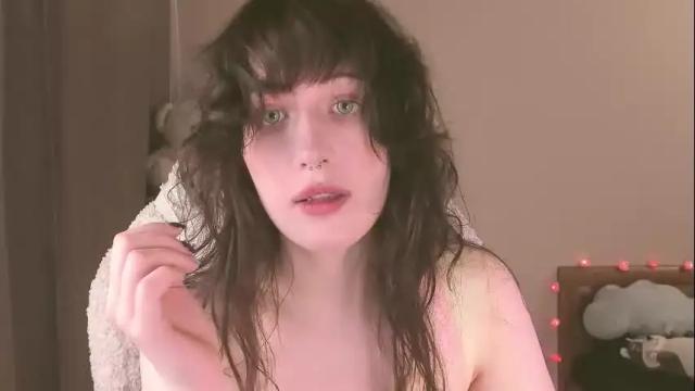 Image 11 of sheeny_shy Stream on Chaturbate on 19 days ago