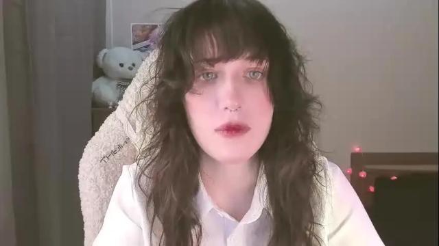 Image 3 of sheeny_shy Stream on Chaturbate on 19 days ago
