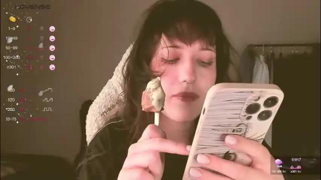 Image 8 of sheeny_shy Stream on Chaturbate on 3 days ago