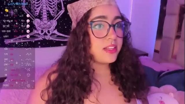 Image 11 of sheeylaroee Stream on Chaturbate on 2 months ago