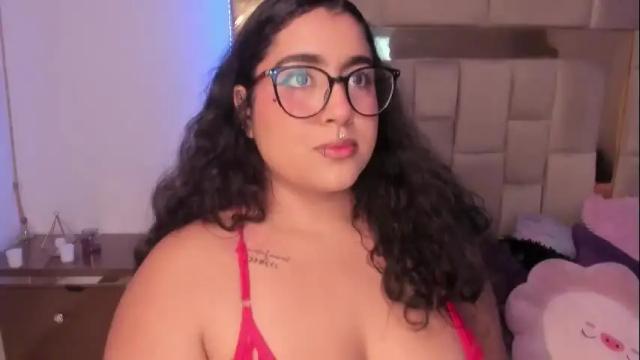 Image 6 of sheeylaroee Stream on Chaturbate on 11 days ago