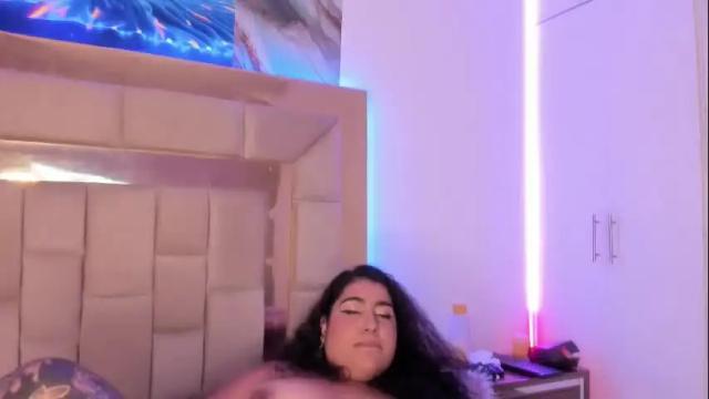 Image 12 of sheeylaroee Stream on Chaturbate on 5 days ago