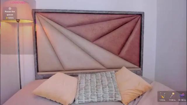 Image 4 of shegoblake Stream on Chaturbate on 11 days ago