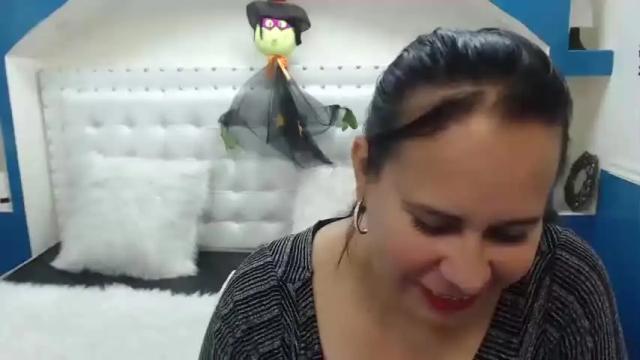 Image 2 of sheila_hamilton Stream on Chaturbate on 18 months ago