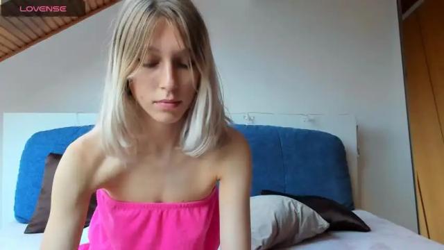 Image 10 of sheilabelle Stream on Chaturbate on 19 months ago