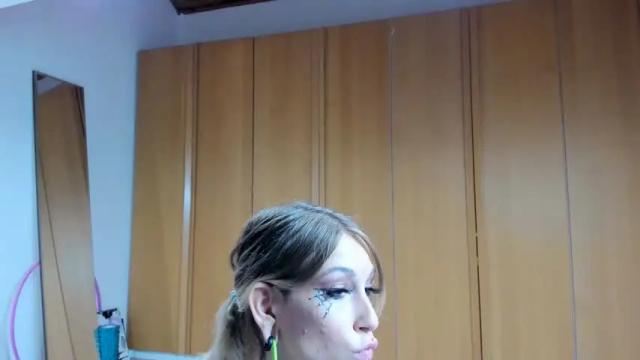 Image 11 of sheilabelle Stream on Chaturbate on 18 months ago