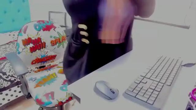 Image 6 of sheilla_hamilton Stream on Chaturbate on 15 months ago