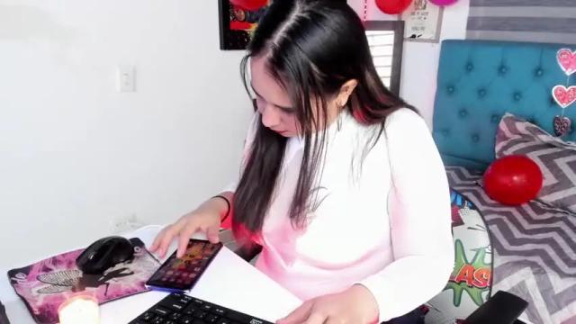 Image 3 of sheilla_hamilton Stream on Chaturbate on 14 months ago