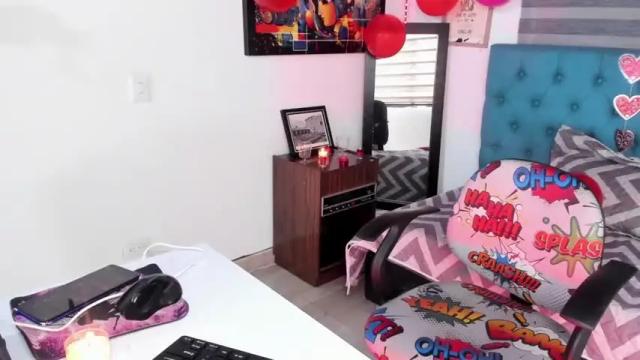 Image 8 of sheilla_hamilton Stream on Chaturbate on 14 months ago