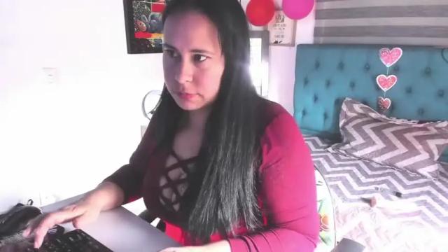 Image 8 of sheilla_hamilton Stream on Chaturbate on 14 months ago