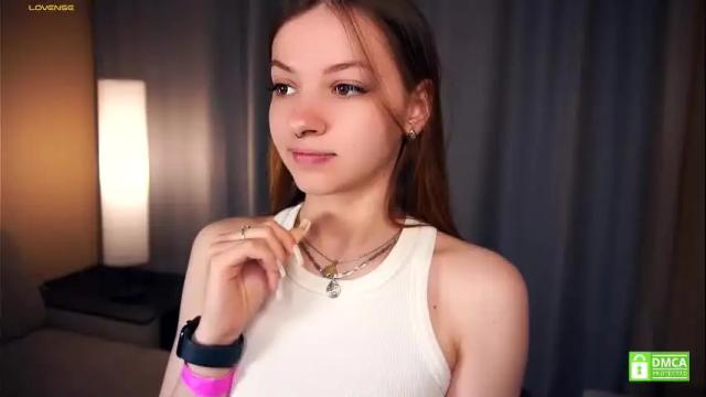 Image 10 of shelleybuss Stream on Chaturbate on 24 days ago