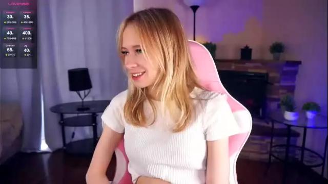 Image 7 of shelleybuss Stream on Chaturbate on 3 days ago
