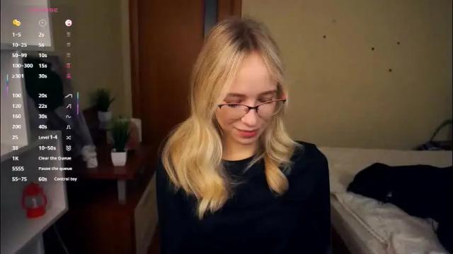 Image 3 of shelleybuss Stream on Chaturbate on 4 days ago