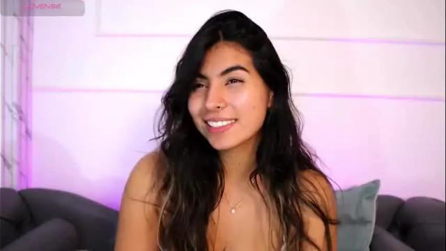 Image 2 of shelleymorell Stream on Chaturbate on 1 month ago
