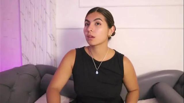 Image 12 of shelleymorell Stream on Chaturbate on 1 month ago