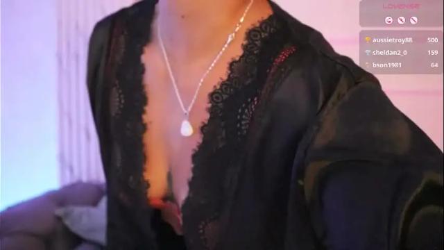 Image 3 of shelleymorell Stream on Chaturbate on 1 month ago