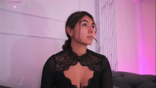 Thumbnail 1, shelleymorell's Stream at Chaturbate, 24 days ago