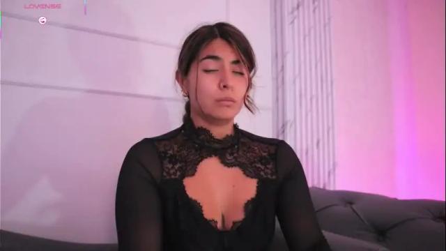 Image 2 of shelleymorell Stream on Chaturbate on 25 days ago