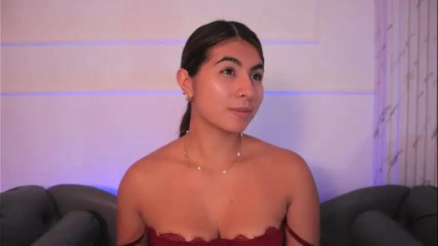 Image 7 of shelleymorell Stream on Chaturbate on 18 days ago