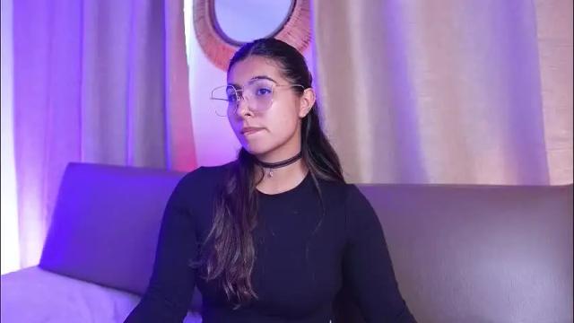 Image 6 of shelleymorell Stream on Chaturbate on 2 months ago