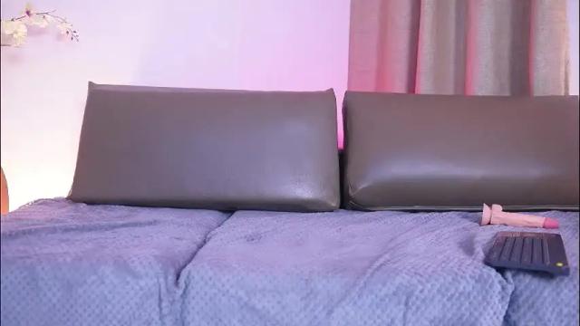 Image 3 of shelleymorell Stream on Chaturbate on 1 month ago