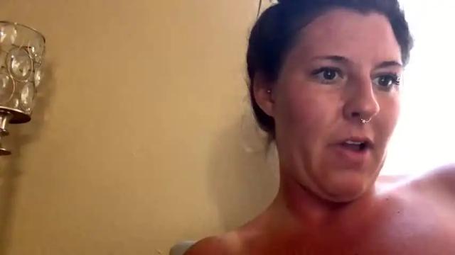 Image 8 of shellxoxoxo Stream on Chaturbate on 15 months ago