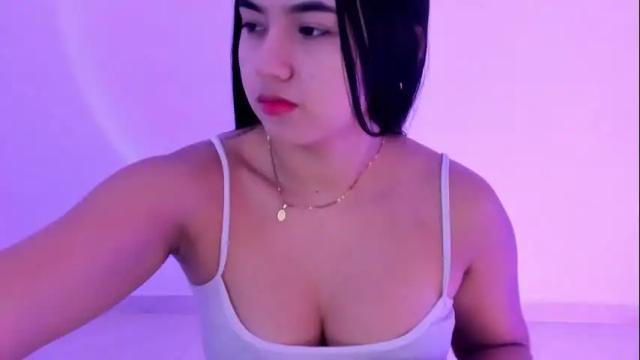 Image 4 of shelly_rohades Stream on Chaturbate on 3 days ago