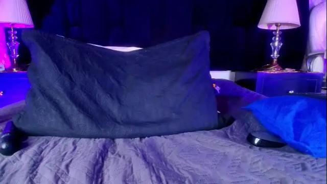 Image 11 of shelsy_loreds Stream on Chaturbate on 1 month ago