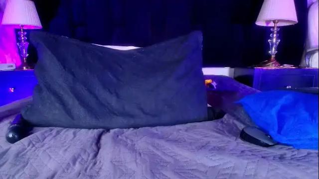 Image 6 of shelsy_loreds Stream on Chaturbate on 1 month ago