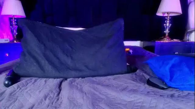 Image 8 of shelsy_loreds Stream on Chaturbate on 1 month ago