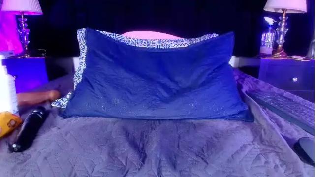 Image 7 of shelsy_loreds Stream on Chaturbate on 1 month ago