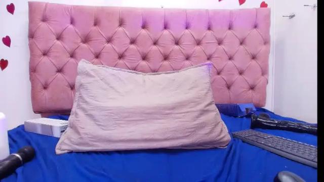 Image 8 of shelsy_loreds Stream on Chaturbate on 27 days ago
