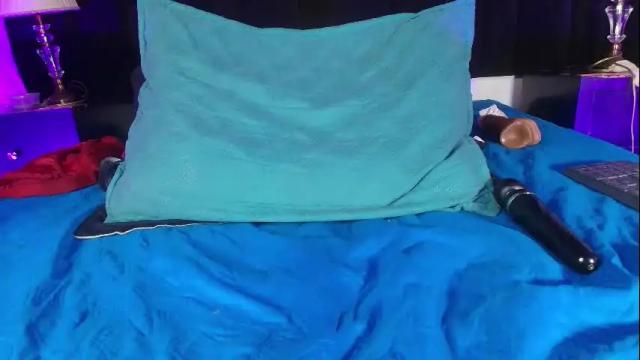 Image 3 of shelsy_loreds Stream on Chaturbate on 14 days ago