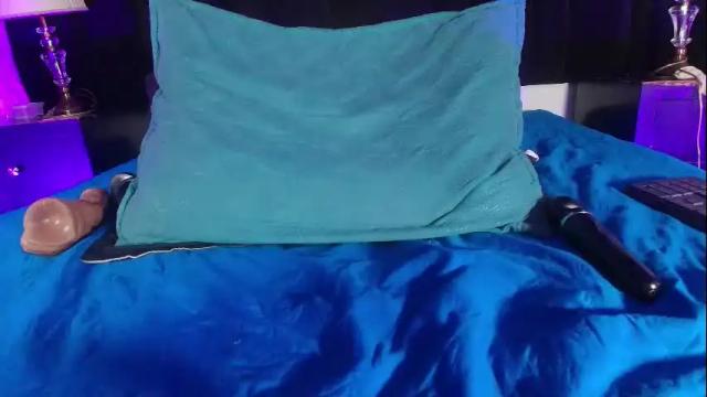 Image 4 of shelsy_loreds Stream on Chaturbate on 14 days ago